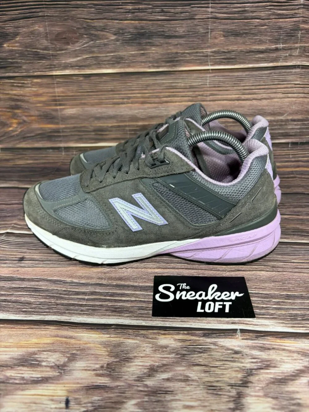 New Balance 990 v5 Made in USA Gray Suede Athletic Women's Shoes Size 9
